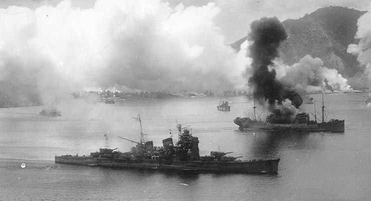 Papua New Guinea and WWII - Japanese ships under attack in Rabaul Harbour